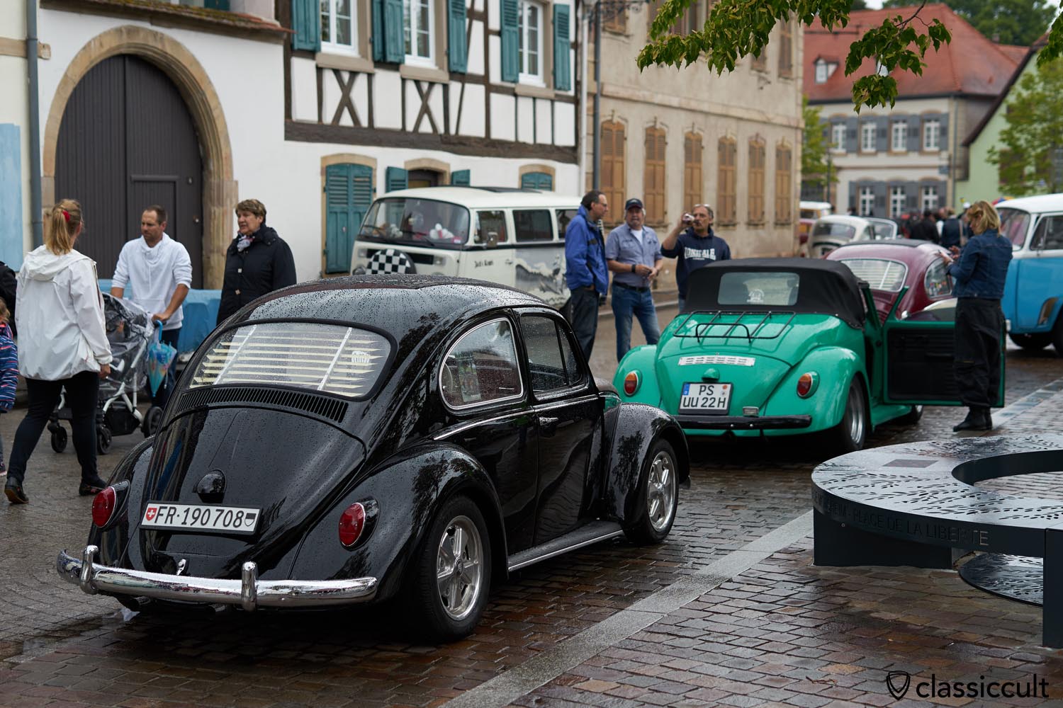 VW Bug with rear Window venetian blinds