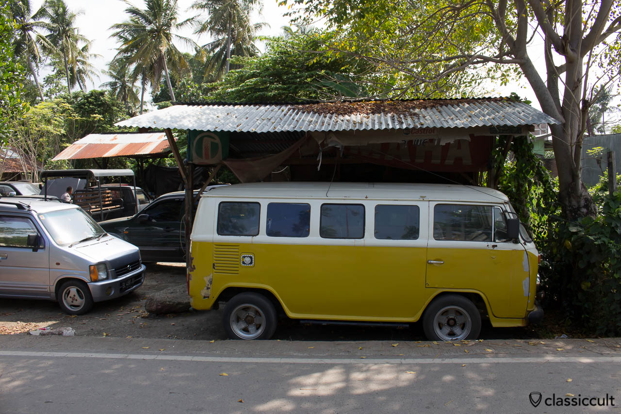 This Brazilian VW Bay Window Bus gets the motor repaired in Banda Aceh Indonesia. 