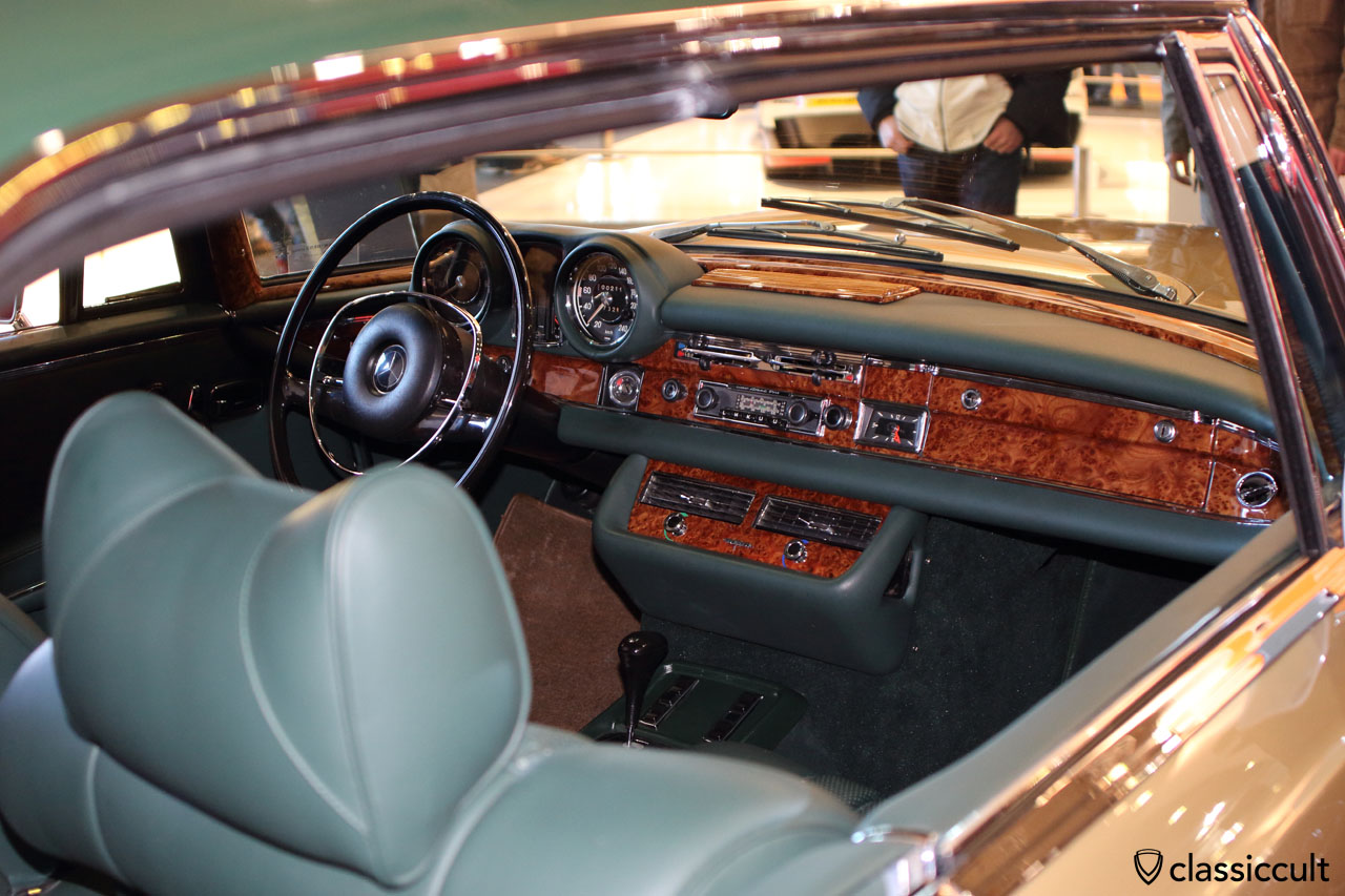 1971 Mercedes 280SE 3,5, awesome dash view