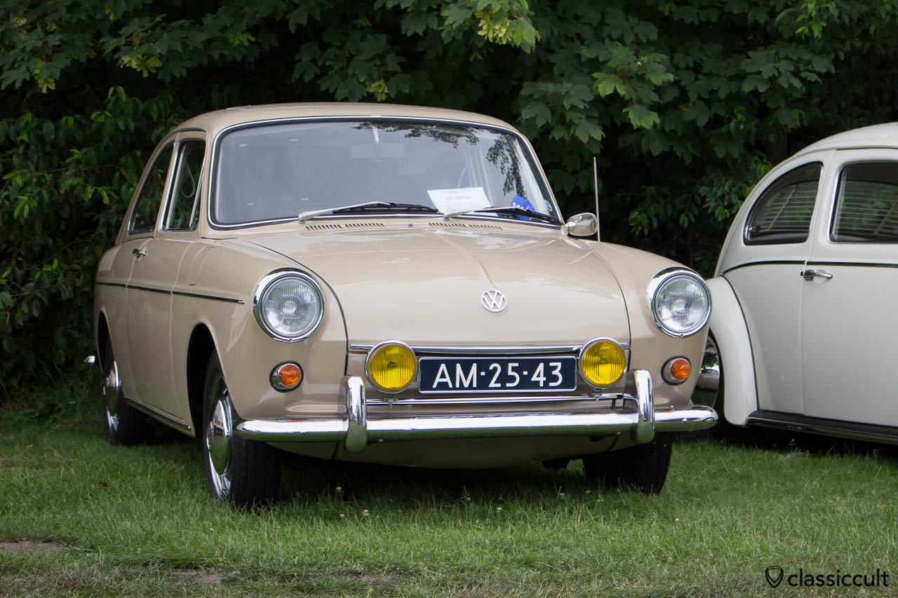 VW 1600 TL with yellow Bosch Fog Lights
