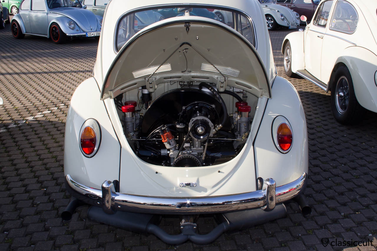 VW Cal Look Käfer mit getuntem Motor