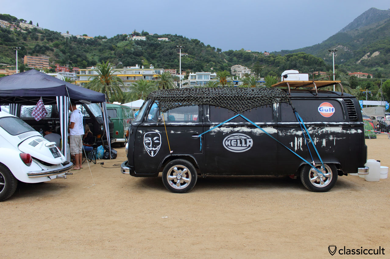 T2 Bus with Hella and Gulf advertisement