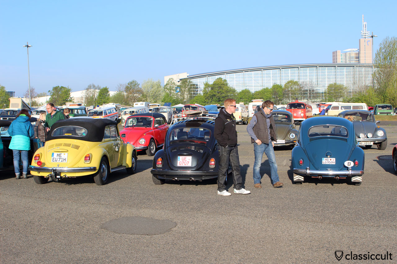 Mein 1959 VW Käfer nach der Ankunft auf dem Parkplatz um 7:45 Uhr. 