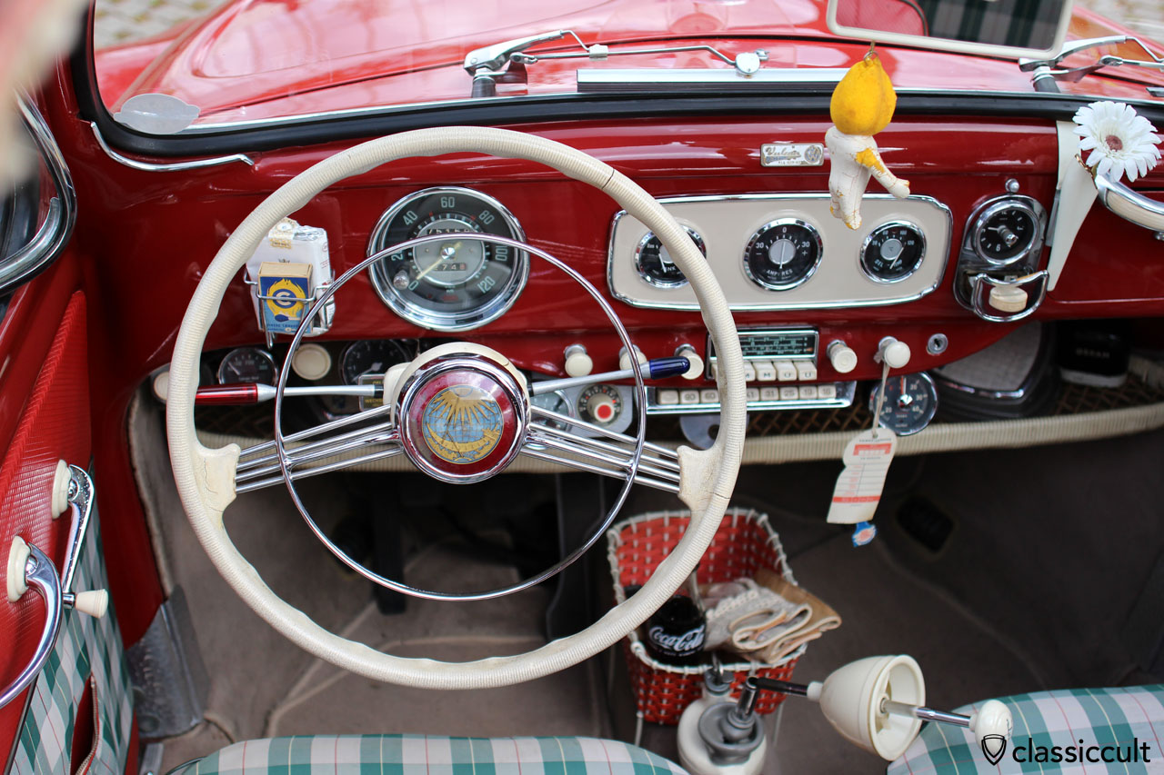 VW Ovali mit Kienzle Aschenbecher Uhr