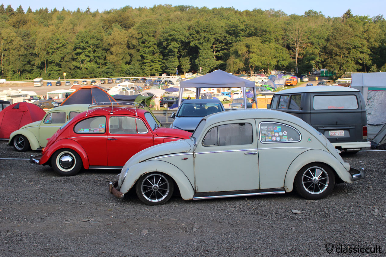 Lowered VW bug with semaphore, SPA VW Show