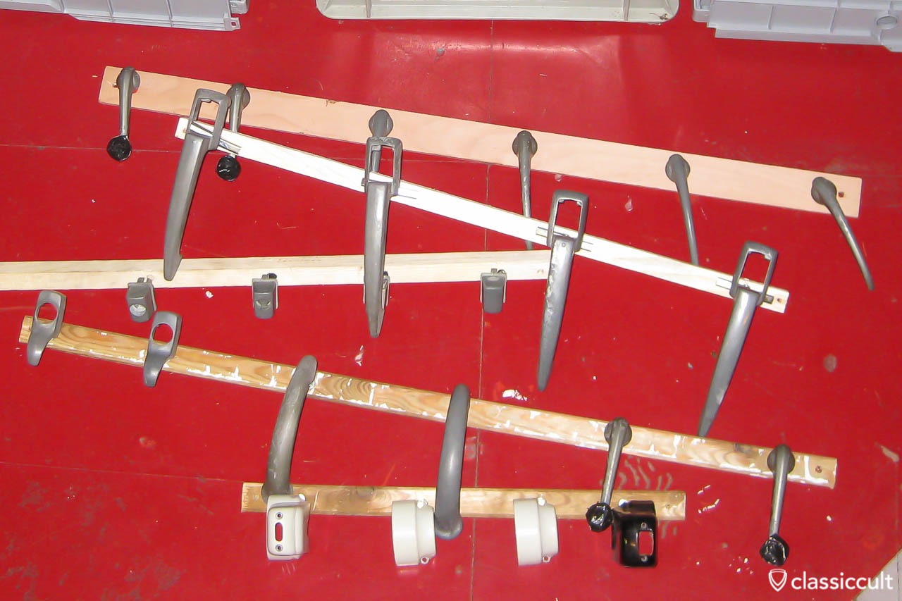 These unrestored handles in steel grey L328 were mounted on my two 1965 1200A VWs. The picture was taken before sandblasting and without knowing, that it can be difficult to get L328 today.