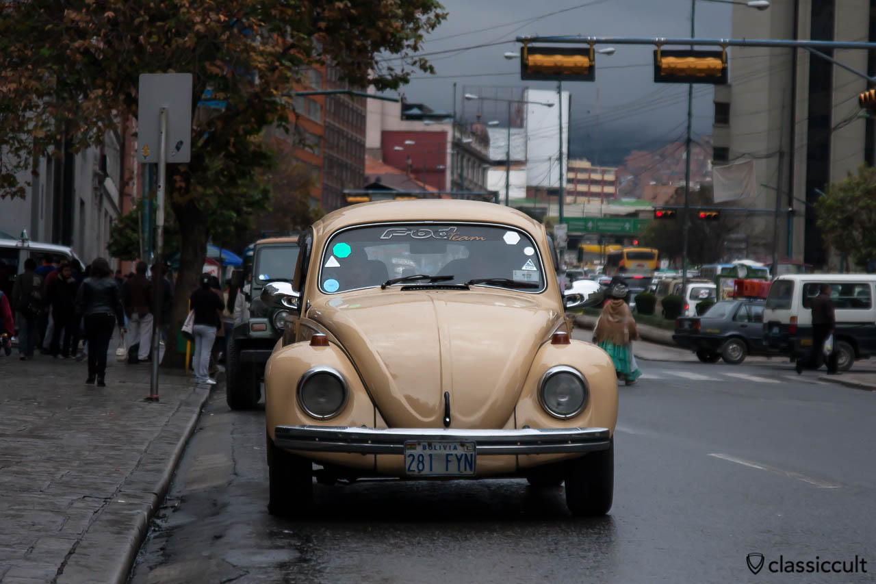 Volkswagen Peta Fusca 1600 frontside La Paz, Bolivia, May 18, 2013