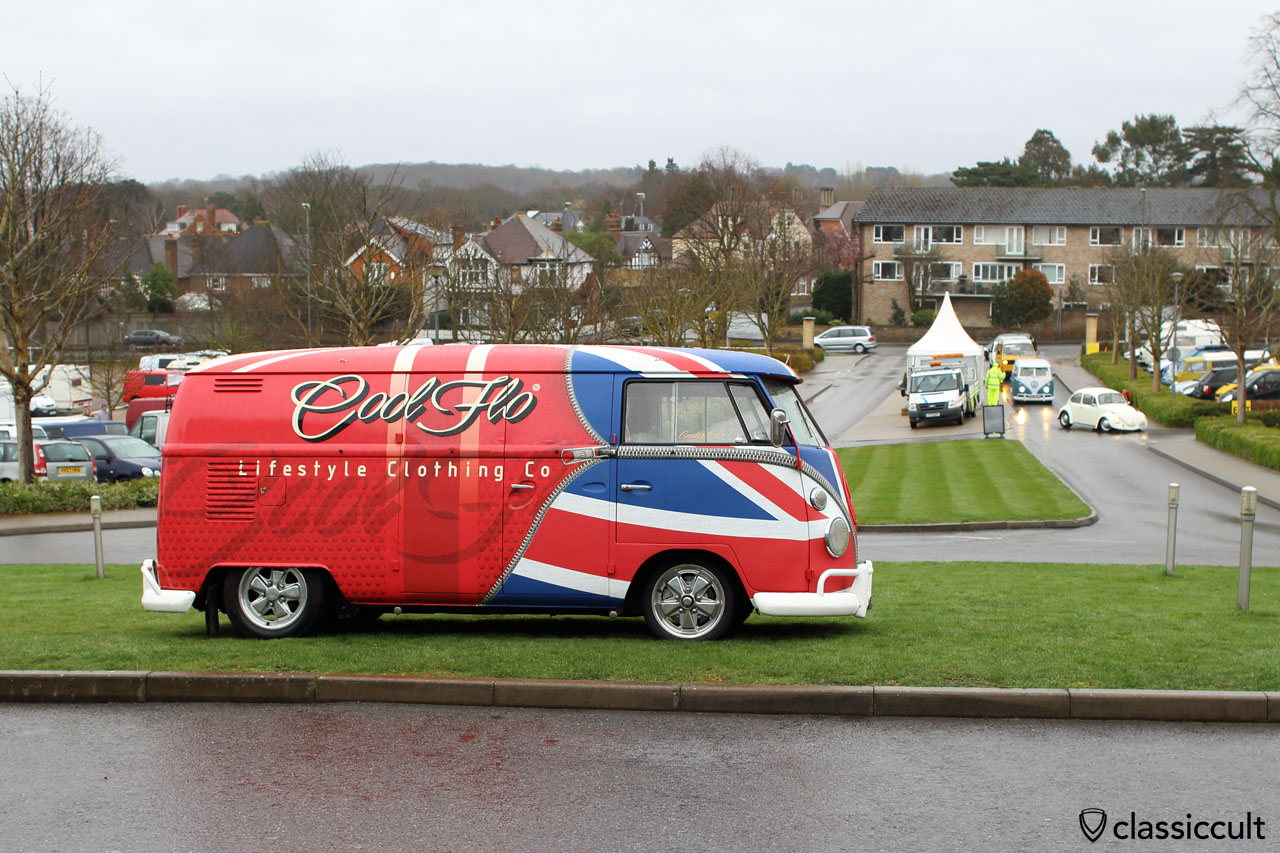 Aircooled Volkswagen arriving at Volksworld Show 2015 at 9:01 