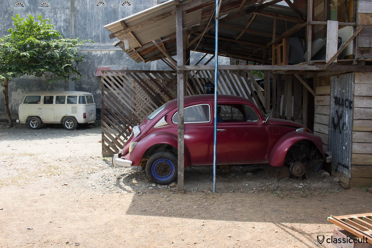 VW Beetle with self-made motor window
